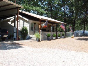 Completely remodeled 20' X 35' manufactured home w/ new two year old AC