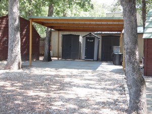 3 extra storage sheds w/cover